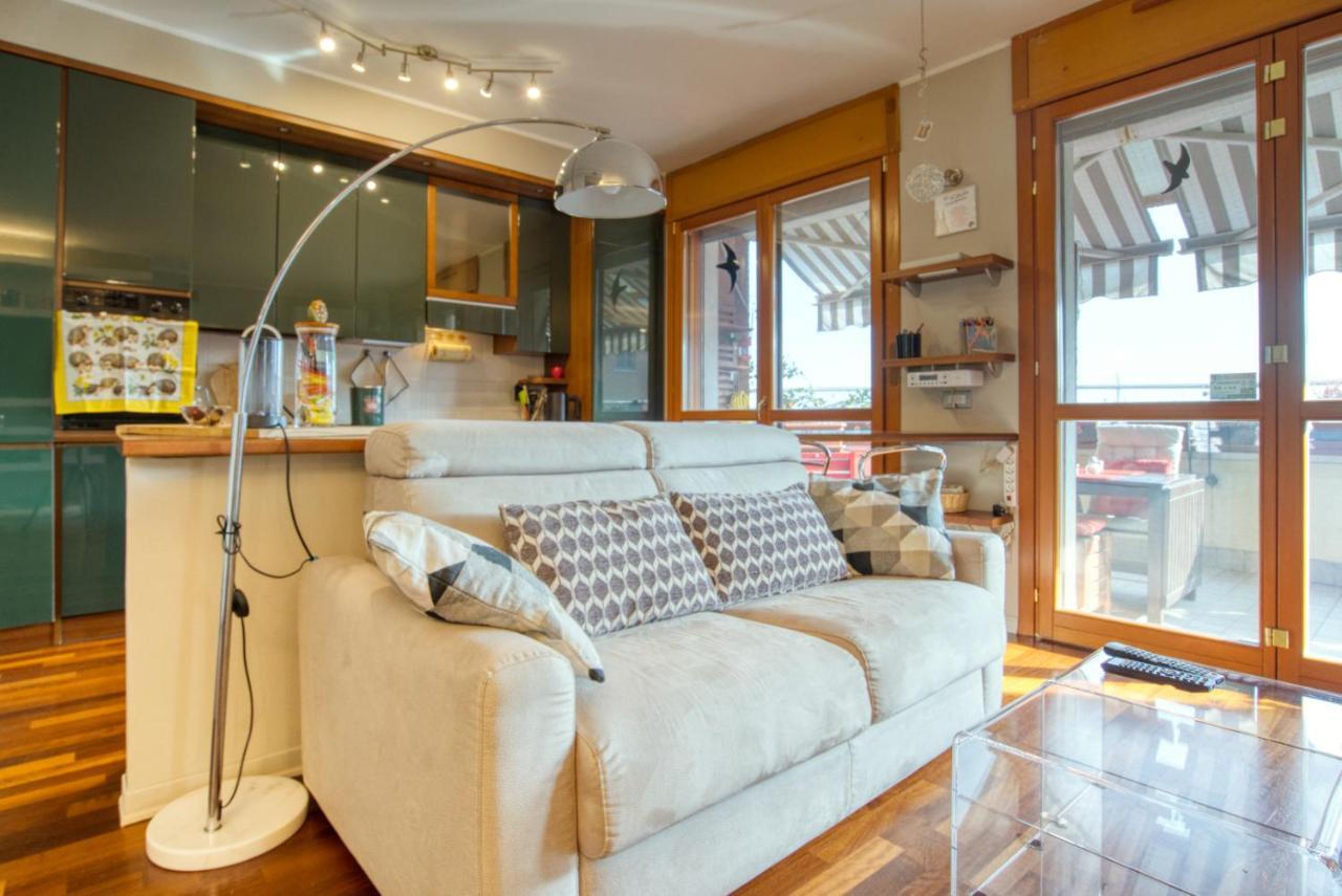 Caseospitali - Casa Di Bibi, Colorato Ed Elegante Bilocale Vicino Al Naviglio Martesana Per 4 Vimodrone Ngoại thất bức ảnh